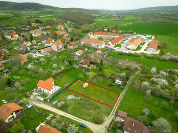 Prodej pozemku, 1059 m2, Všeradice