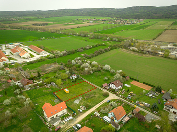 Prodej pozemku, 1059 m2, Všeradice