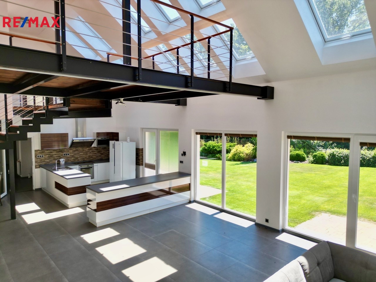 Prodej domu, 200 m2, Pětihosty