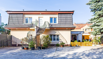 Prodej domu, 283 m2, Praha 8 - Kobylisy