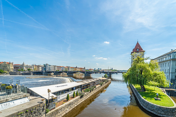 Prodej bytu 3+kk v osobním vlastnictví, 70 m2, Praha 5 - Smíchov