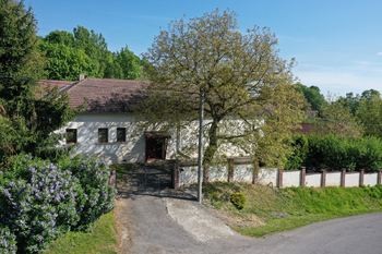 Prodej domu, 457 m2, Janůvky