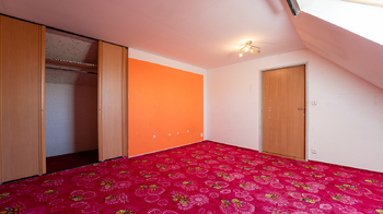 Prodej domu, 209 m2, Rašovice