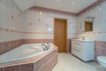 Pronájem domu, 280 m2, Průhonice
