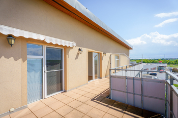 Prodej bytu 3+kk v osobním vlastnictví, 98 m2, Čelákovice