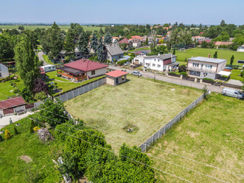 Prodej pozemku, 1043 m2, Křenice