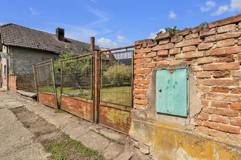 Prodej pozemku, 400 m2, Strašnov
