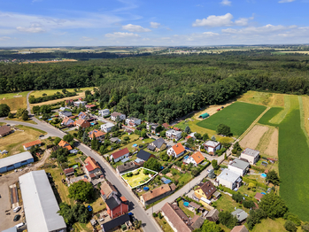 Prodej pozemku, 400 m2, Strašnov