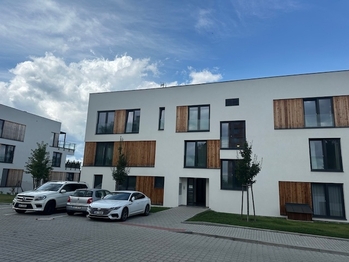 Pronájem bytu 1+kk v osobním vlastnictví, 62 m2, Hluboká nad Vltavou