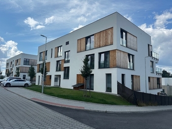 Pronájem bytu 1+kk v osobním vlastnictví, 62 m2, Hluboká nad Vltavou