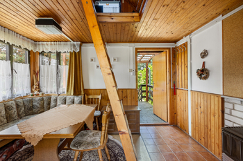 Prodej pozemku, 805 m2, Dolní Hbity