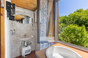 Prodej pozemku, 805 m2, Dolní Hbity