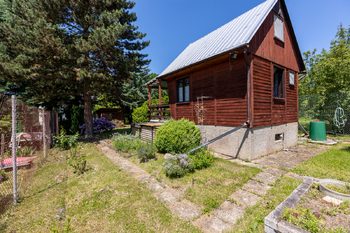 Prodej pozemku, 805 m2, Dolní Hbity