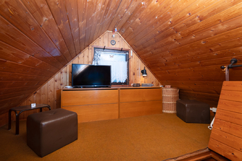 Prodej pozemku, 805 m2, Dolní Hbity