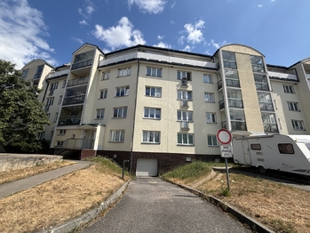 Prodej bytu 3+kk v osobním vlastnictví, 90 m2, Praha 5 - Zbraslav