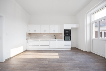 Pronájem bytu 3+kk, 107 m2, Unhošť