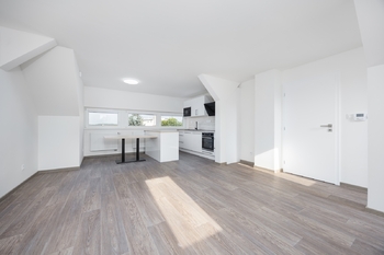 Pronájem bytu 3+kk, 99 m2, Unhošť