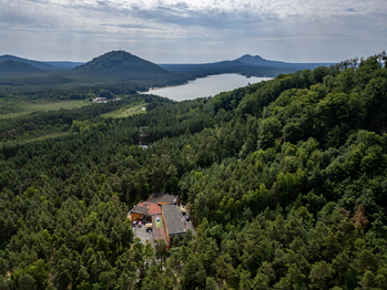 Prodej domu, 1700 m2, Doksy