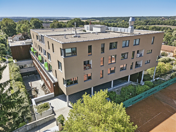 Pronájem komerčního prostoru, 456 m2, Praha 10 - Petrovice