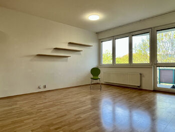 Pronájem bytu 2+kk v osobním vlastnictví, 73 m2, Praha 10 - Strašnice