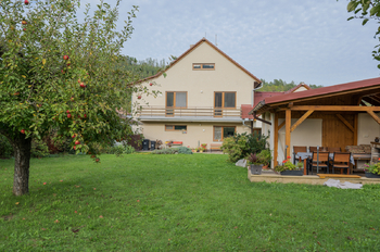 Prodej domu, 180 m2, Zbraslavec