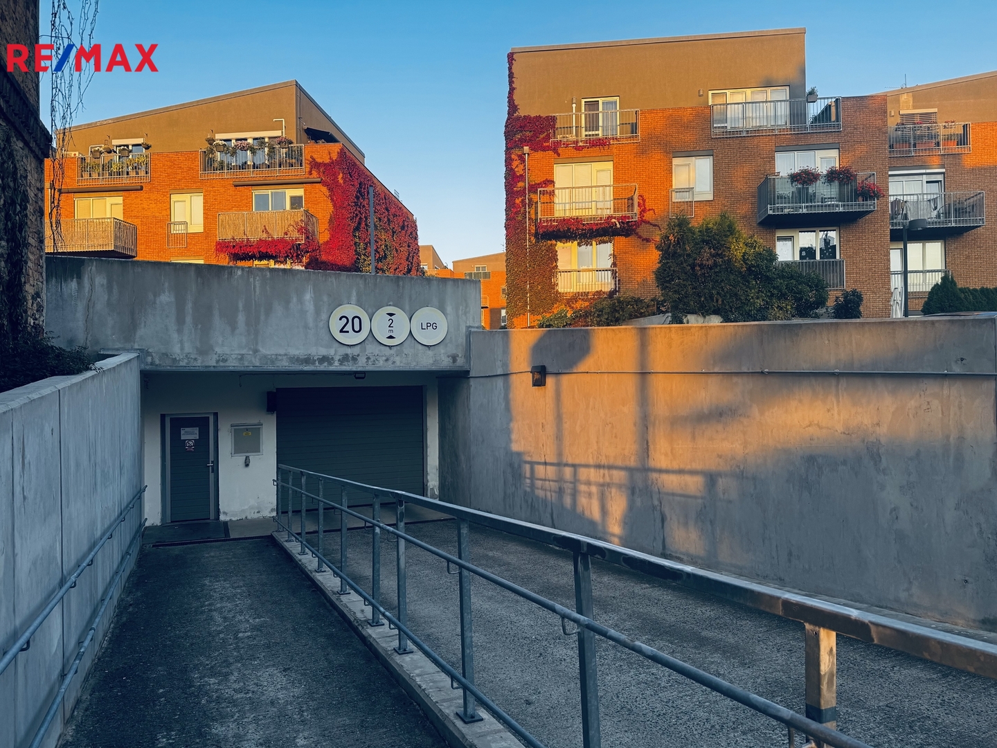 Prodej malého objektu, 19 m2, Praha 10 - Uhříněves