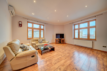 Pronájem bytu 4+1 v osobním vlastnictví, 103 m2, Kolín