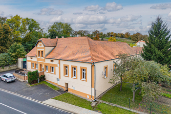 Prodej nájemního domu, 670 m2, Zbrašín