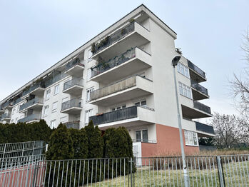 Pronájem bytu 4+kk v osobním vlastnictví, 130 m2, Praha 8 - Kobylisy