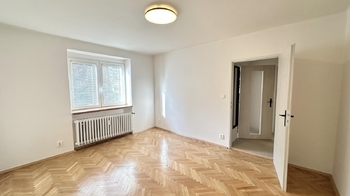 Pronájem bytu 1+1 v osobním vlastnictví, 32 m2, Kladno