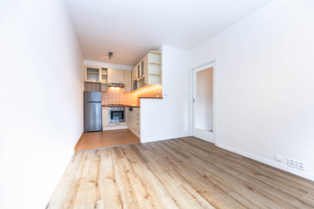 Pronájem bytu 2+kk v osobním vlastnictví, 39 m2, Praha 4 - Michle