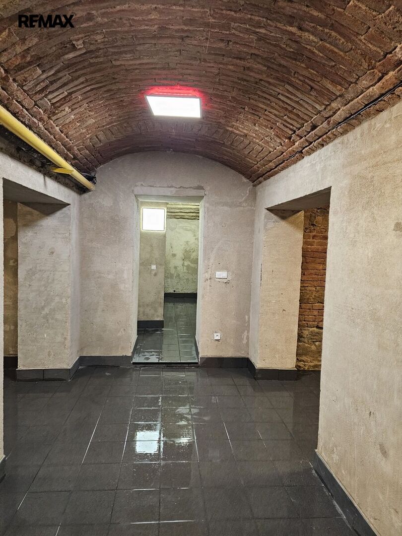 Pronájem obchodního prostoru, 110 m2, Praha