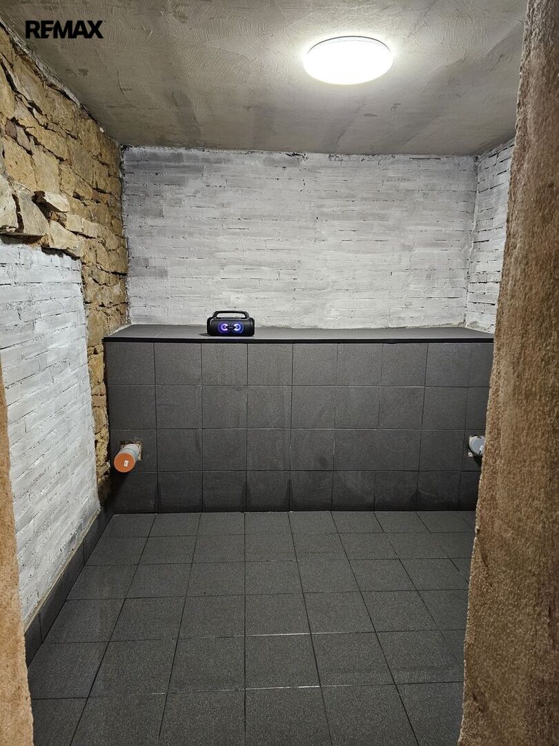 Pronájem obchodního prostoru, 110 m2, Praha