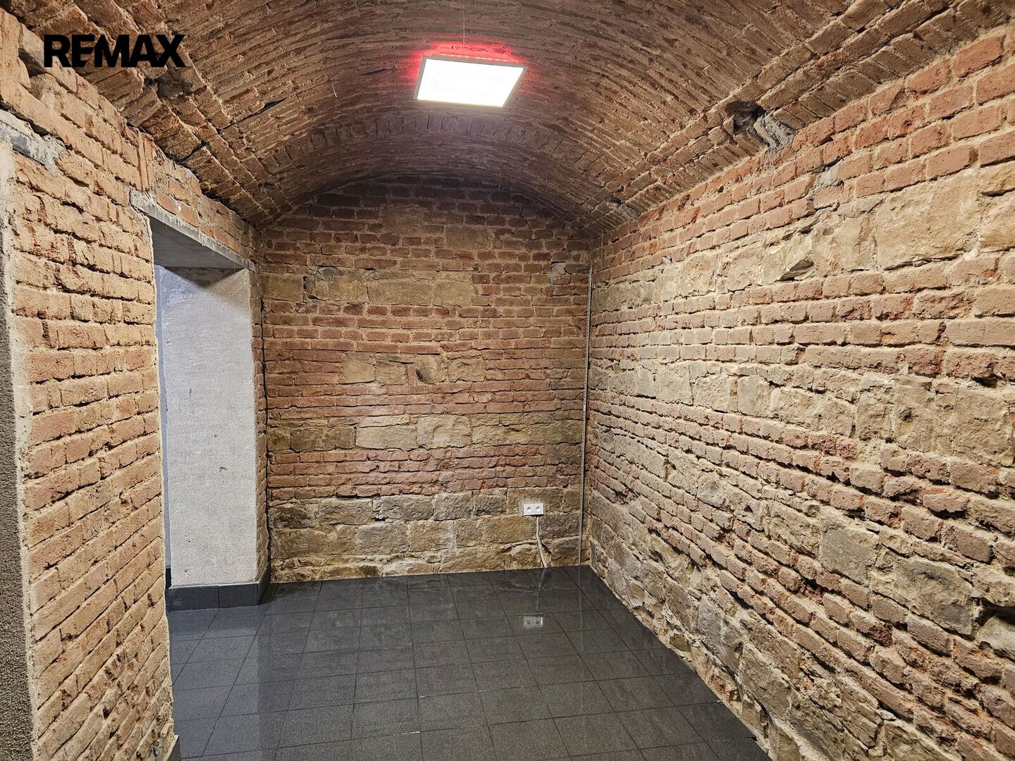 Pronájem obchodního prostoru, 110 m2, Praha