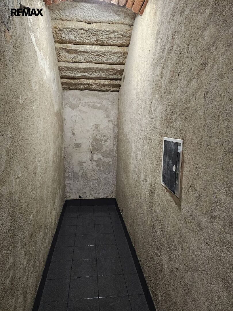 Pronájem obchodního prostoru, 110 m2, Praha