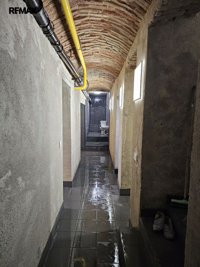 Pronájem obchodního prostoru, 110 m2, Praha