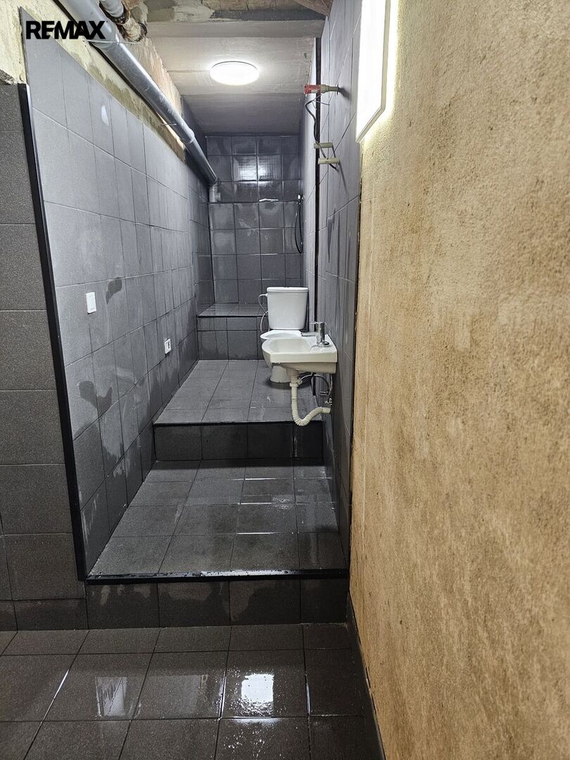 Pronájem obchodního prostoru, 110 m2, Praha