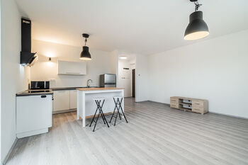 Pronájem bytu 2+kk v osobním vlastnictví, 51 m2, Vochov