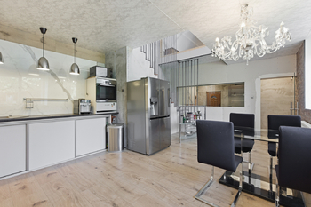 Prodej bytu v osobním vlastnictví, 180 m2, Oleška