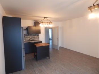 Pronájem bytu 3+kk v osobním vlastnictví, 78 m2, Kladno