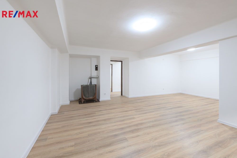 Prodej bytu 2+1 v osobním vlastnictví, 70 m2, Praha 6 - Bubeneč