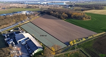 Prodej pozemku, 10837 m2, Veltrusy