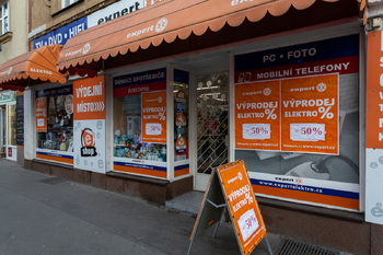 Pronájem komerčního objektu, 501 m2, Praha 10 - Strašnice