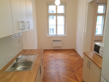 Pronájem bytu 1+1 v osobním vlastnictví, 52 m2, Praha 1 - Staré Město