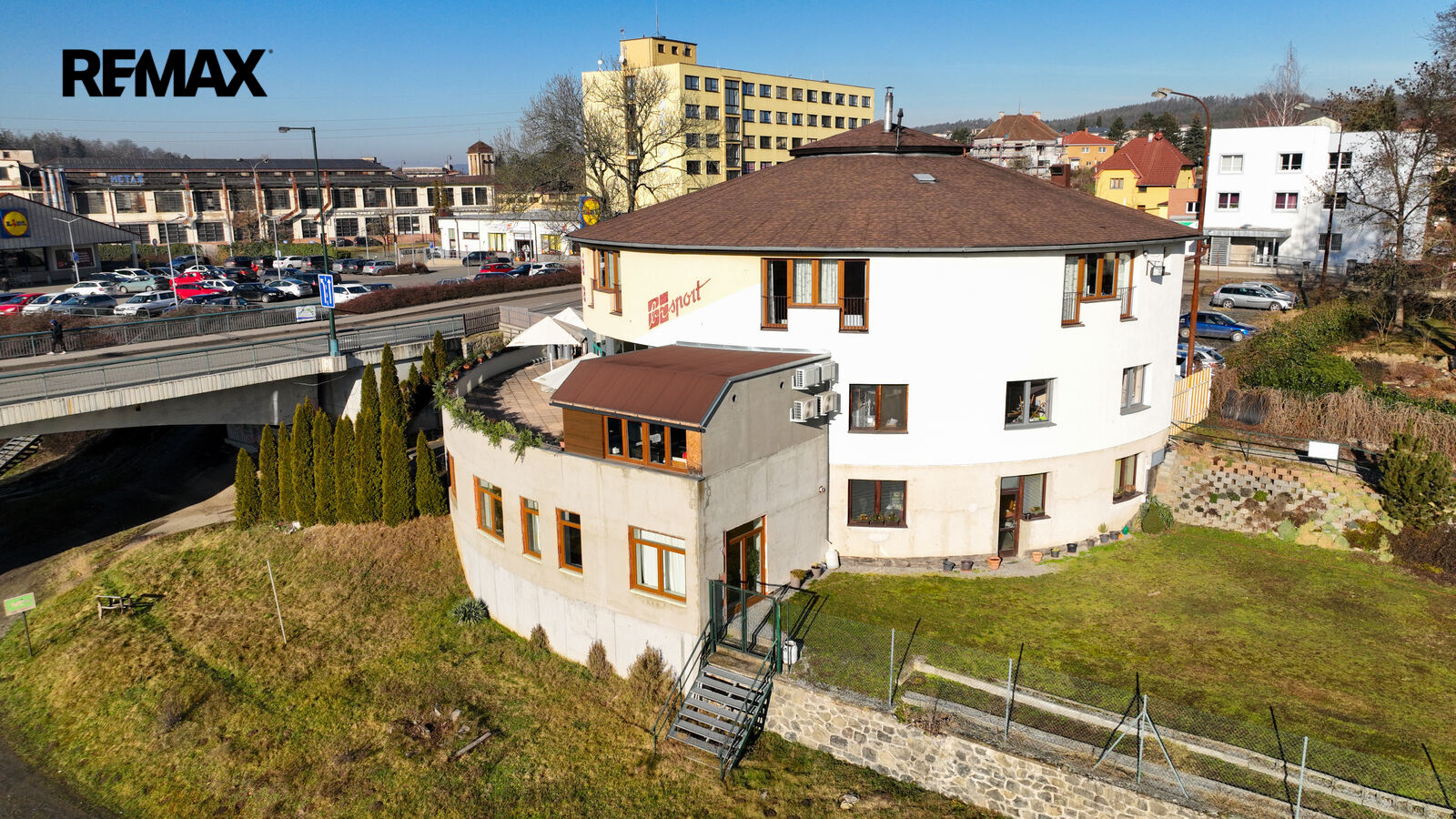 Prodej obchodního prostoru, 200 m2, Týnec nad Sázavou