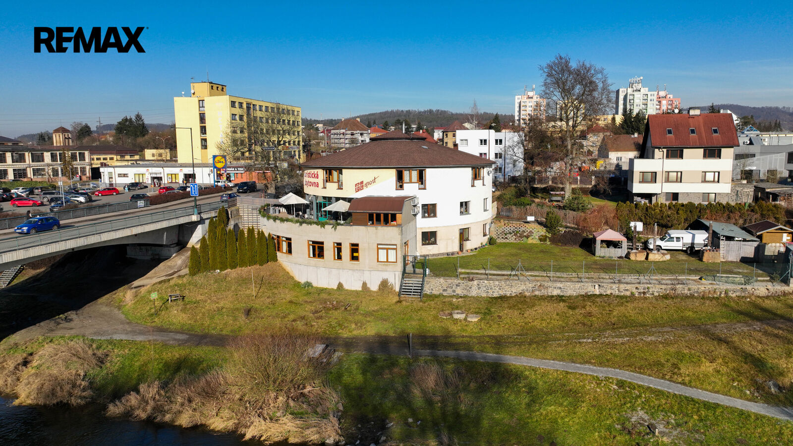 Prodej obchodního prostoru, 200 m2, Týnec nad Sázavou