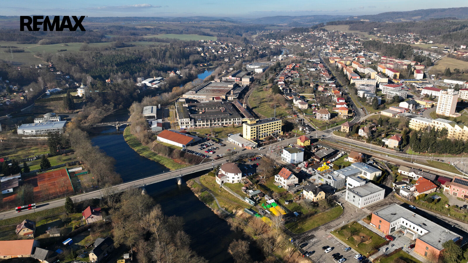 Prodej obchodního prostoru, 200 m2, Týnec nad Sázavou