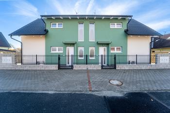 Pronájem domu, 97 m2, Veltruby