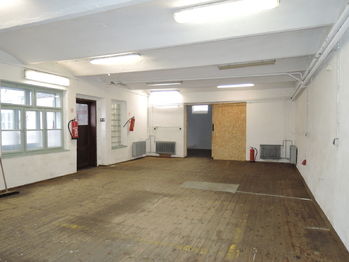 Pronájem komerčního objektu, 280 m2, Hostivice