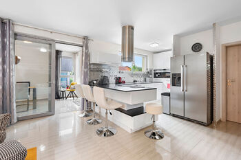 Prodej domu, 265 m2, Křenice